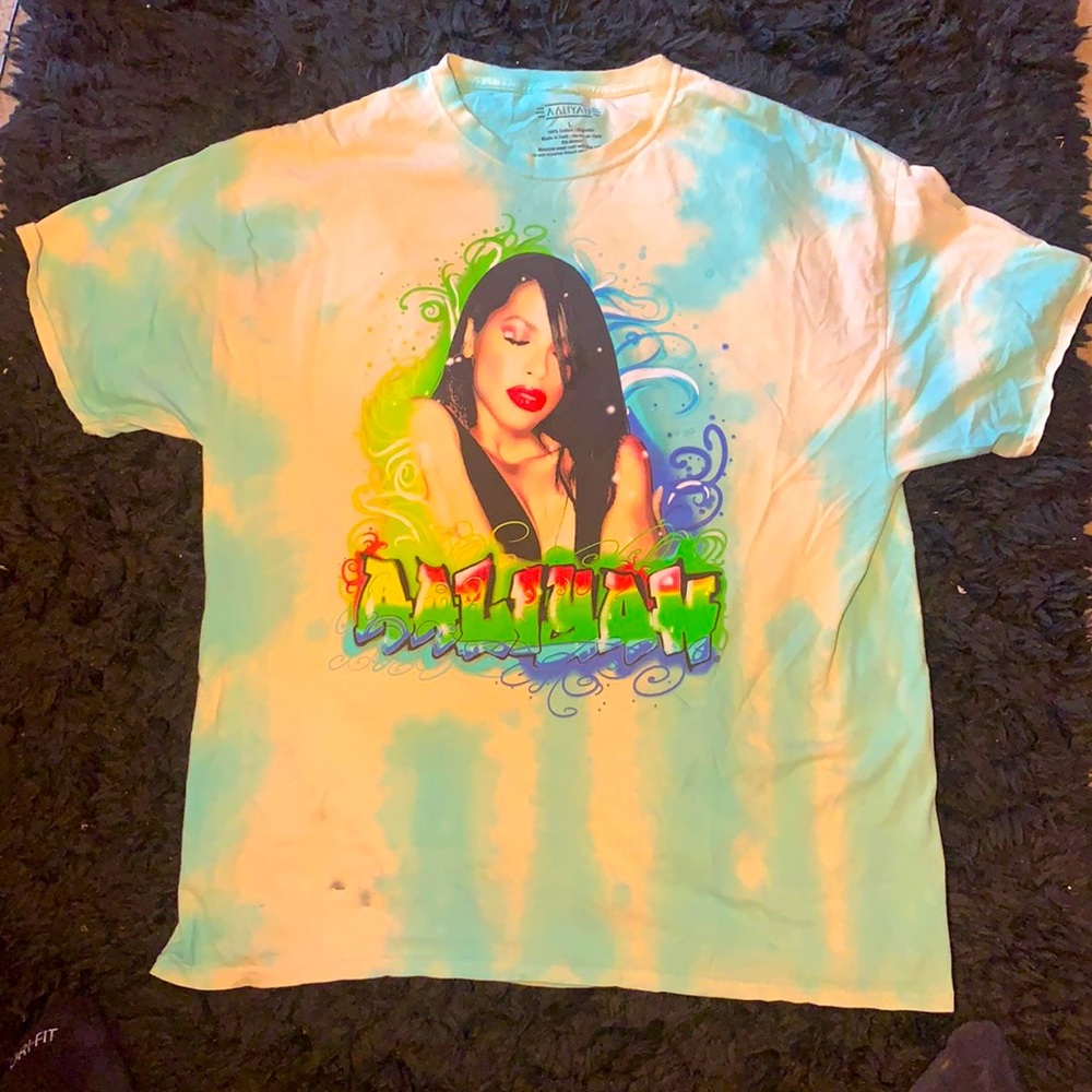 Aaliyah TEE